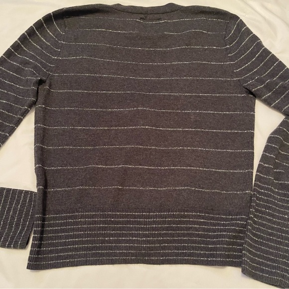 American Eagle Outfitters Women’s Cardigan Grey Silver Stripe Medium - Picture 3 of 8